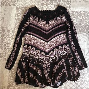 Free People Long-sleeve Dress/Top. Open back.